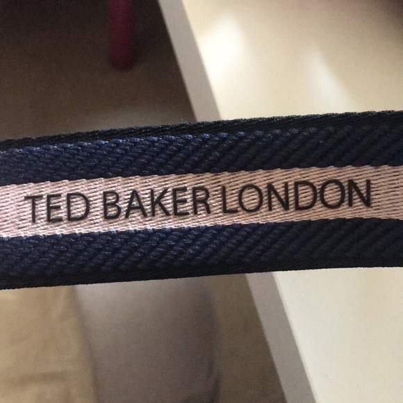 Ted Baker Darcell leather purse - brand new - Picture 3 of 6